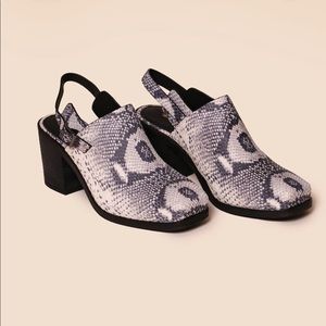 Intentionally Blank Honcho Grey Python